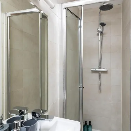 Apartamento Harrogate Haven By Luxus Exterior foto