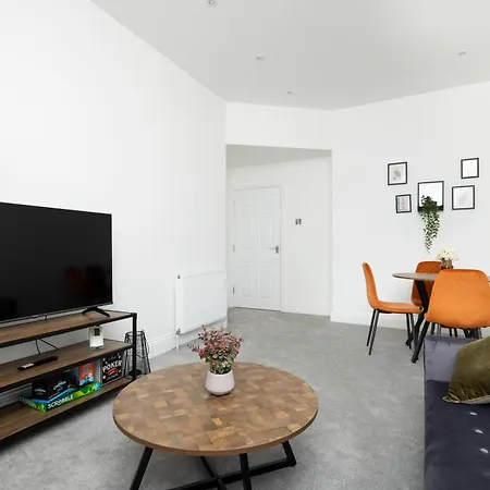 Apartamento Harrogate Haven By Luxus Exterior foto