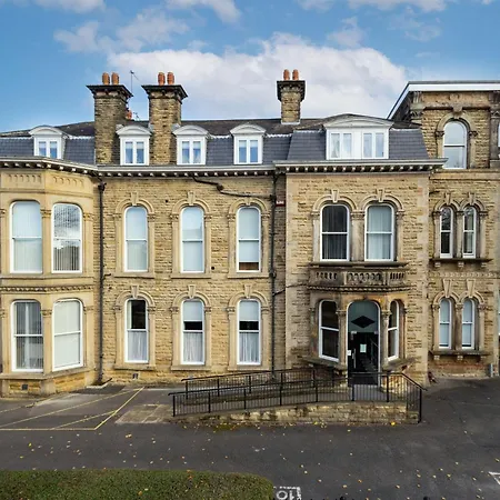 Apartamento Harrogate Haven By Luxus Exterior foto